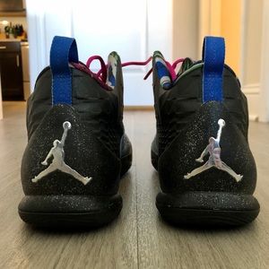 Men’s Jordan’s Melo 11